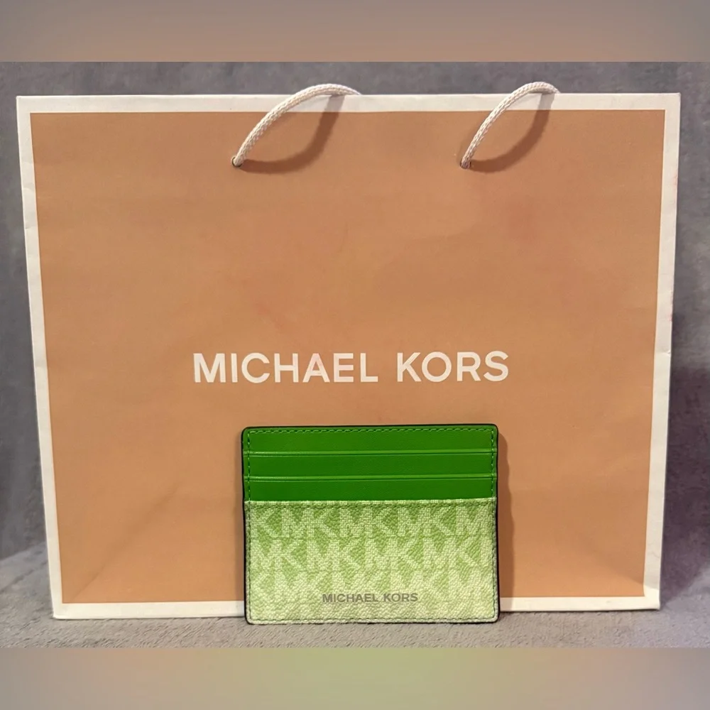 💚MICHAEL KORS💚Cooper Ombré Logo Tall Card Case in Jungle Green/NWT
